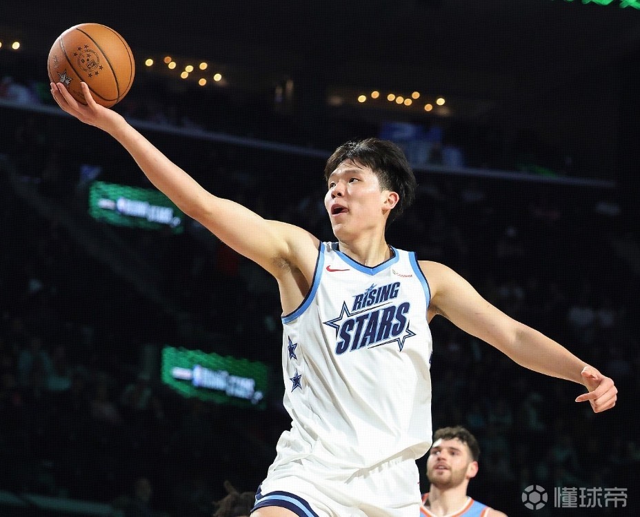 打开心了，杨瀚森出场8分钟，5投4中拿到10分2板