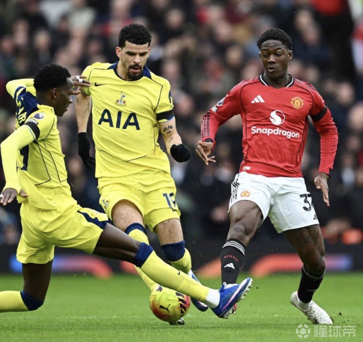 内维尔：阿莫林最糟糕的决定就是弃用梅努，他几乎没有机会